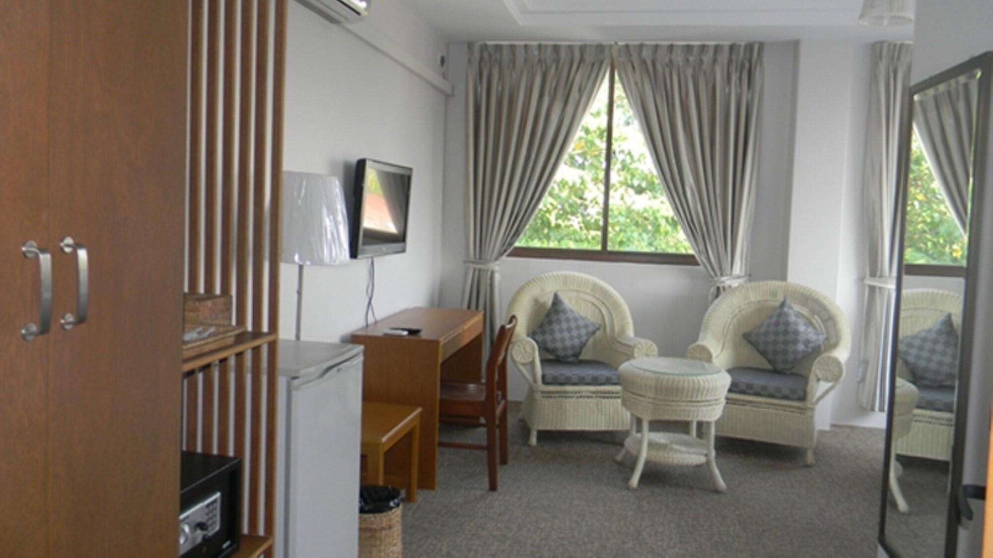 Holiday Hotel Rangun Kültér fotó