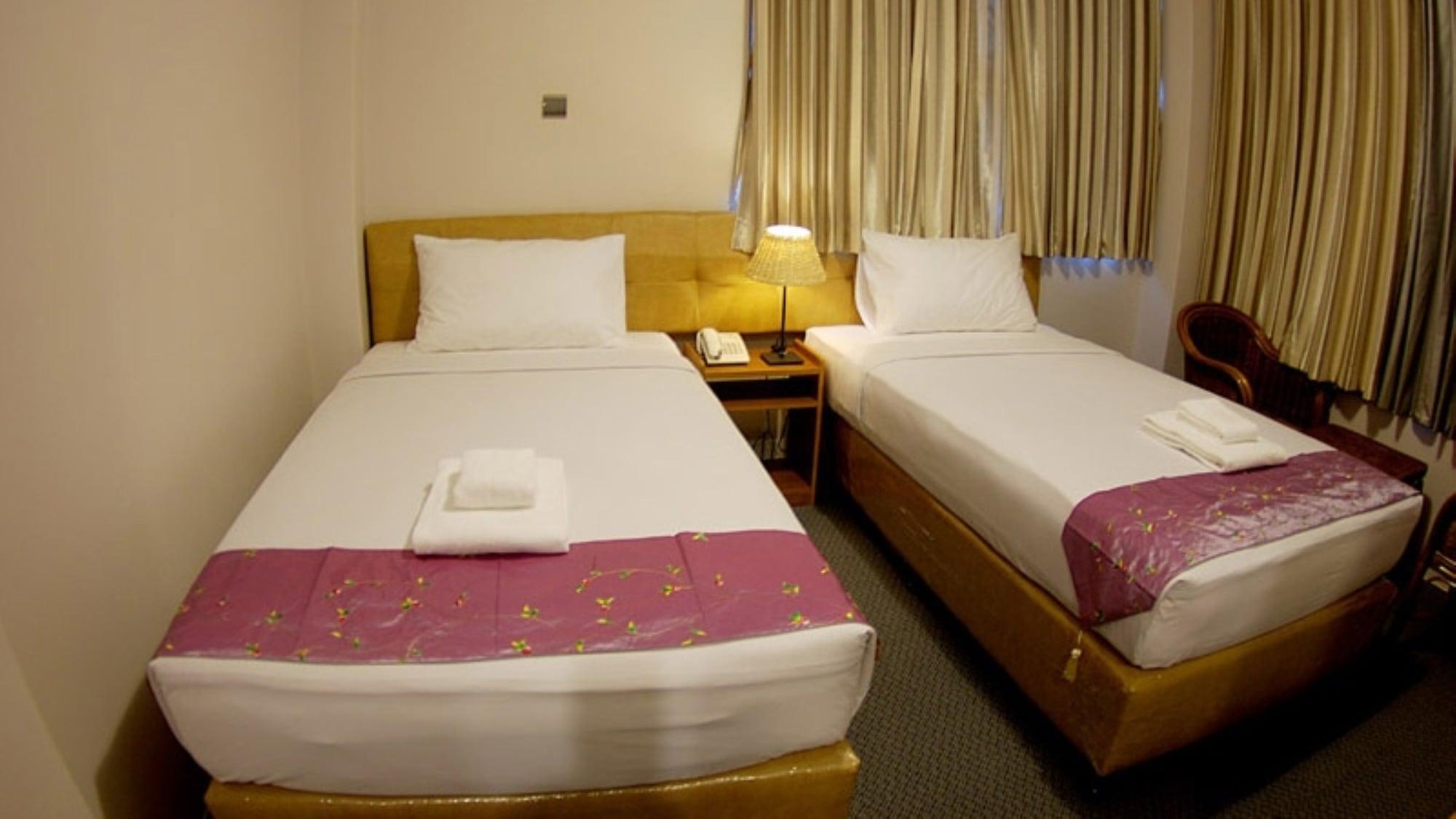 Holiday Hotel Rangun Kültér fotó