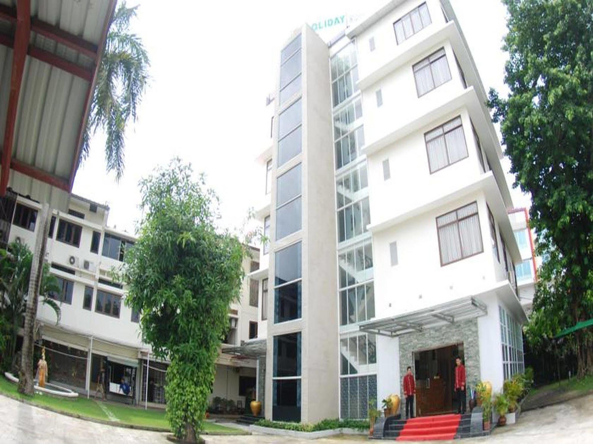 Holiday Hotel Rangun Kültér fotó