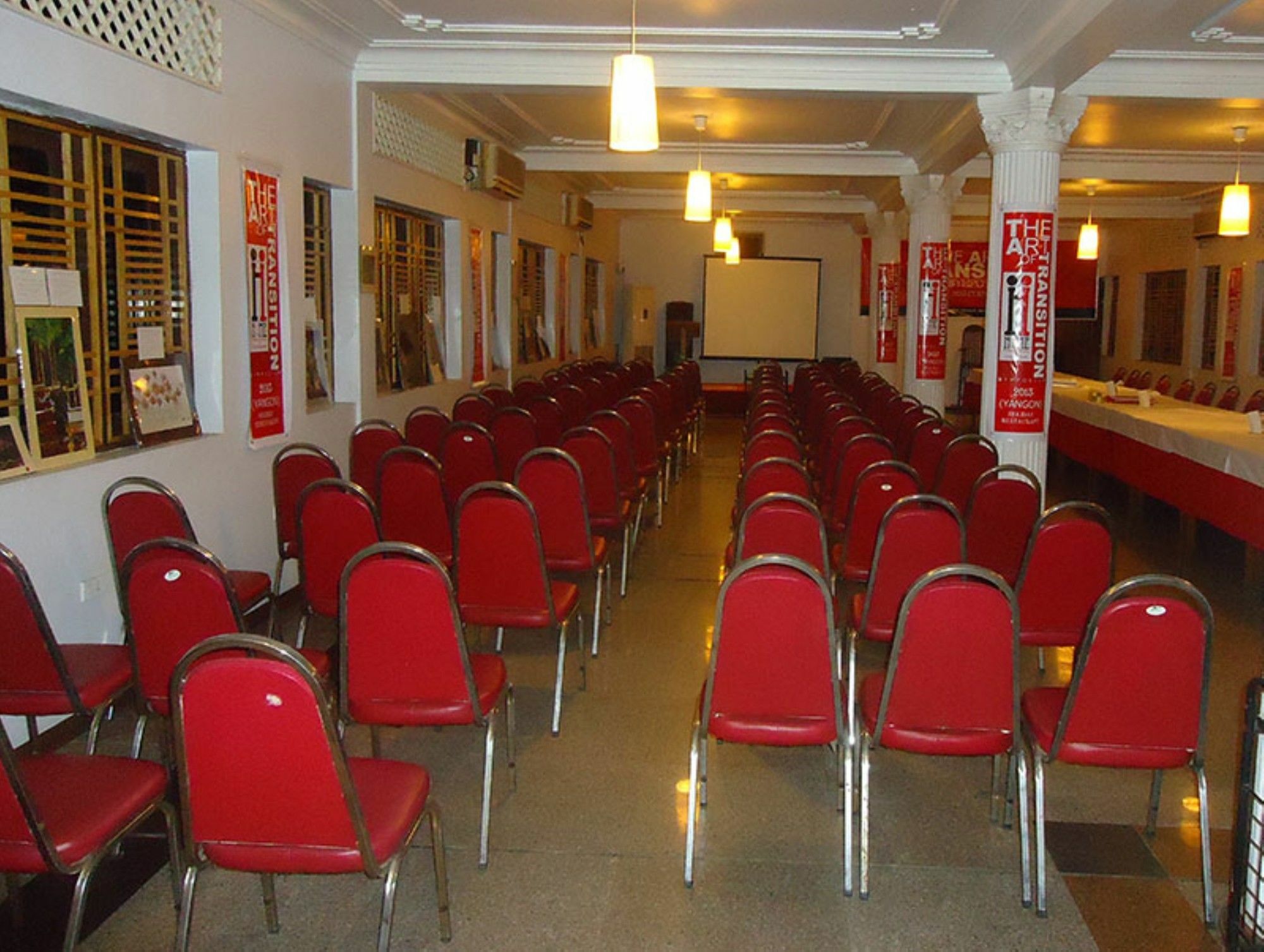 Holiday Hotel Rangun Kültér fotó